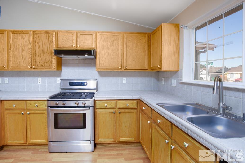 1565 Reese River Road Fernley, NV 89408 - Photo 8 of 30 Photo 8