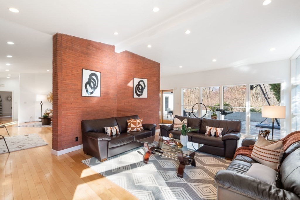 25 Tufts Road Lexington, MA 02421 - Photo 7 of 26