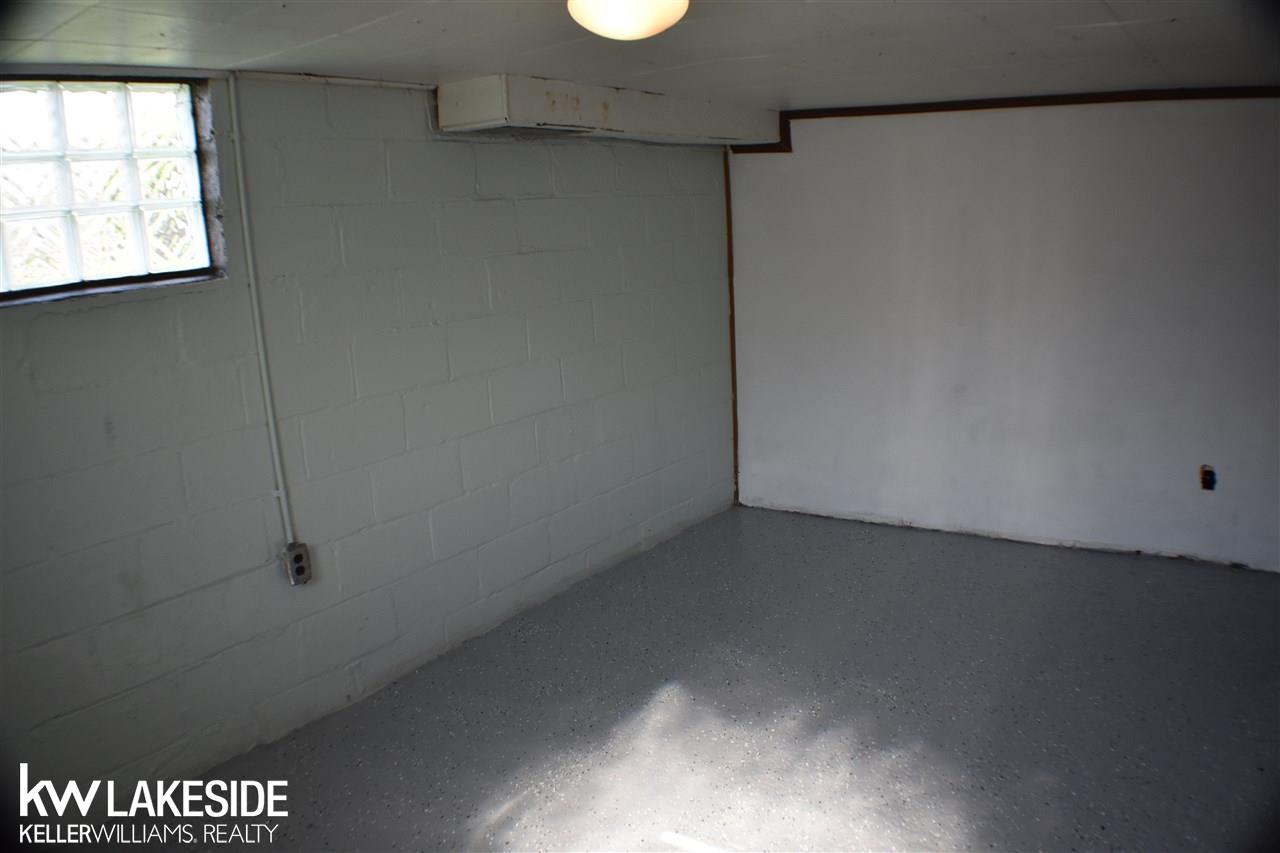 14538-14540 East 9 Mile Road Eastpointe, MI 48021 - Photo 44 of 48 31319786-43.JPG