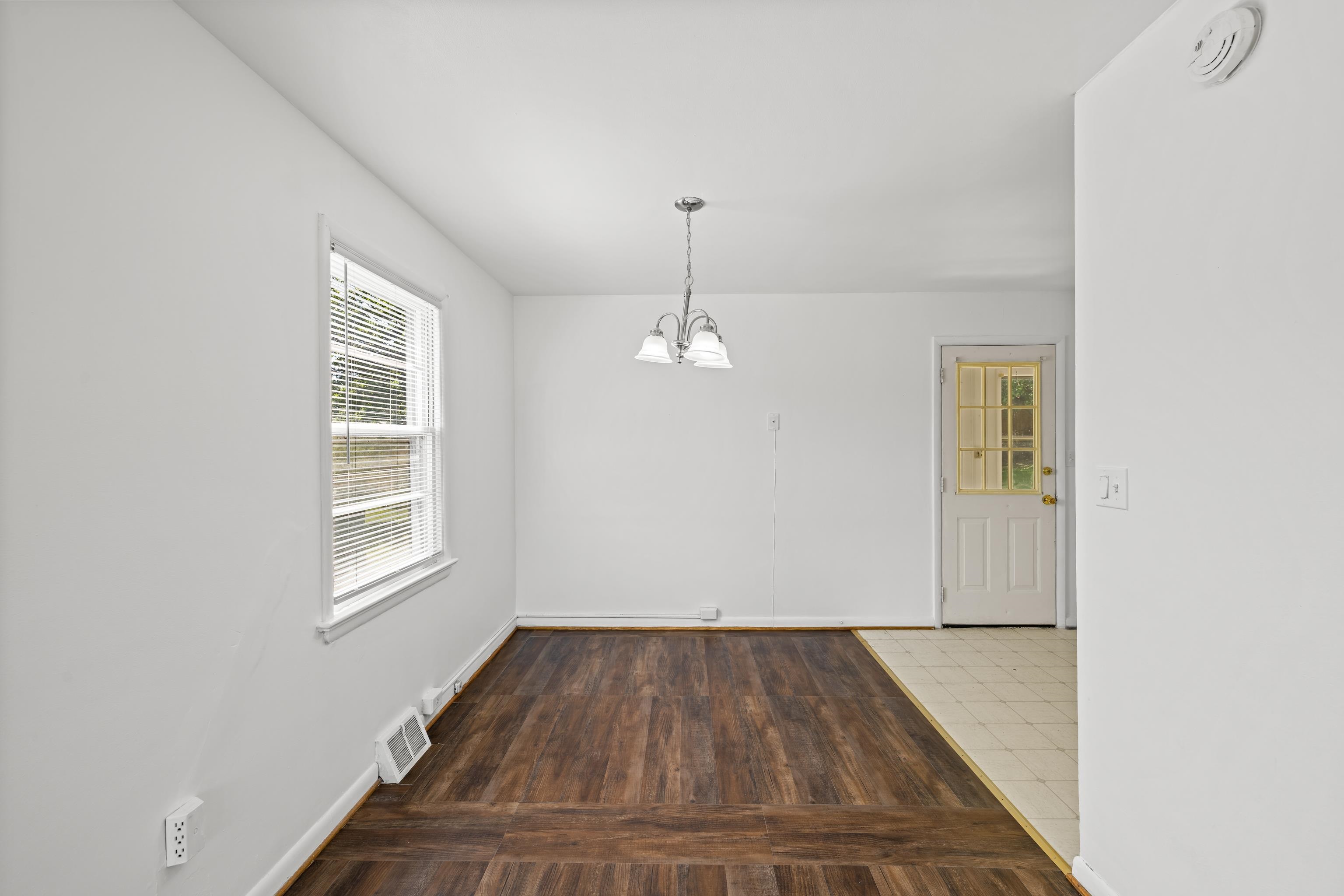 303 Devon Road Staunton, VA 24401 - Photo 13 of 45
