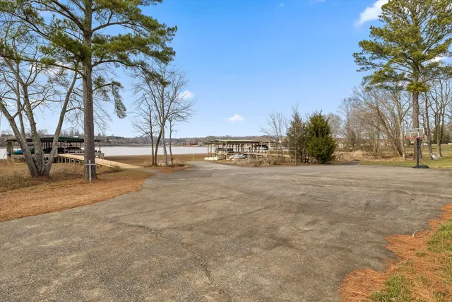 $950,000 | 8109 Propeller Drive, Ooltewah, TN 37363