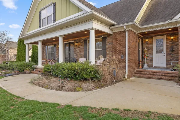$899,900 | 8109 Propeller Drive, Ooltewah, TN 37363