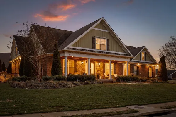 $899,900 | 8109 Propeller Drive, Ooltewah, TN 37363