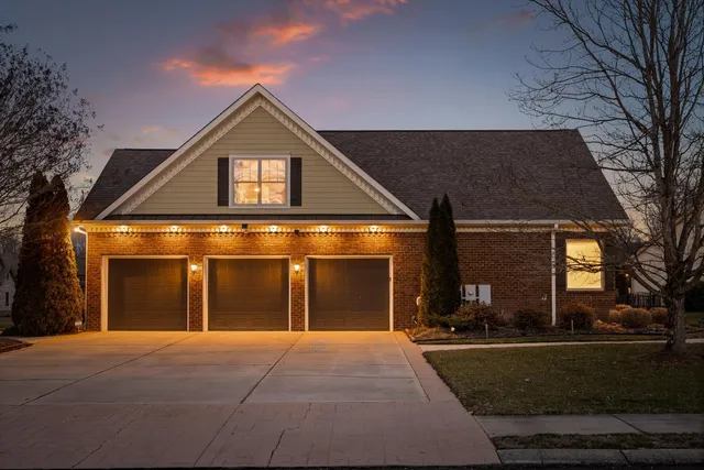 $950,000 | 8109 Propeller Drive, Ooltewah, TN 37363