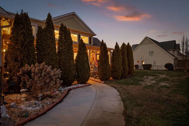 $950,000 | 8109 Propeller Drive, Ooltewah, TN 37363