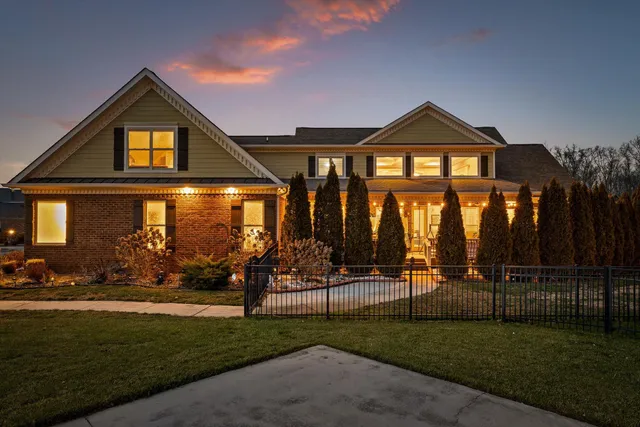 $950,000 | 8109 Propeller Drive, Ooltewah, TN 37363