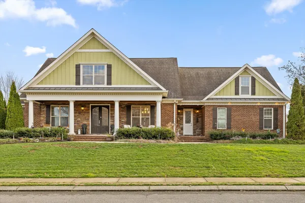 $899,900 | 8109 Propeller Drive, Ooltewah, TN 37363