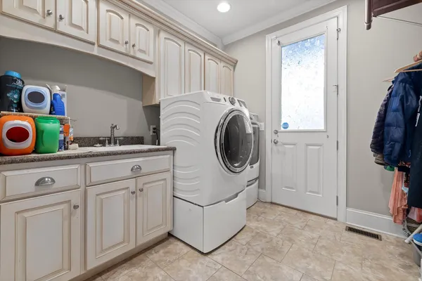 $899,900 | 8109 Propeller Drive, Ooltewah, TN 37363