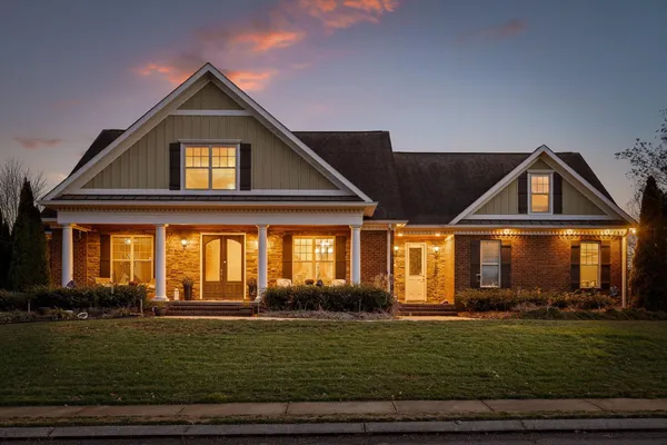 $899,900 | 8109 Propeller Drive, Ooltewah, TN 37363