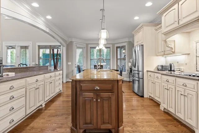 $950,000 | 8109 Propeller Drive, Ooltewah, TN 37363