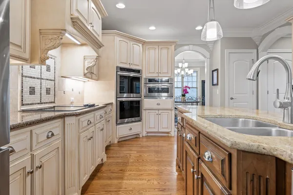 $899,900 | 8109 Propeller Drive, Ooltewah, TN 37363