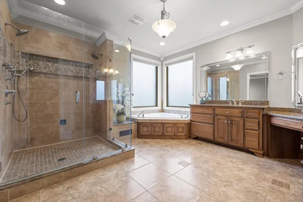 $899,900 | 8109 Propeller Drive, Ooltewah, TN 37363