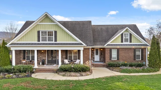 $950,000 | 8109 Propeller Drive, Ooltewah, TN 37363