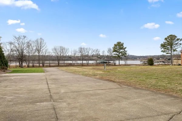 $899,900 | 8109 Propeller Drive, Ooltewah, TN 37363