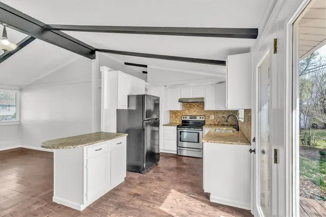 $195,000 | 5713 North Woodland Avenue, Kansas City, MO 64118