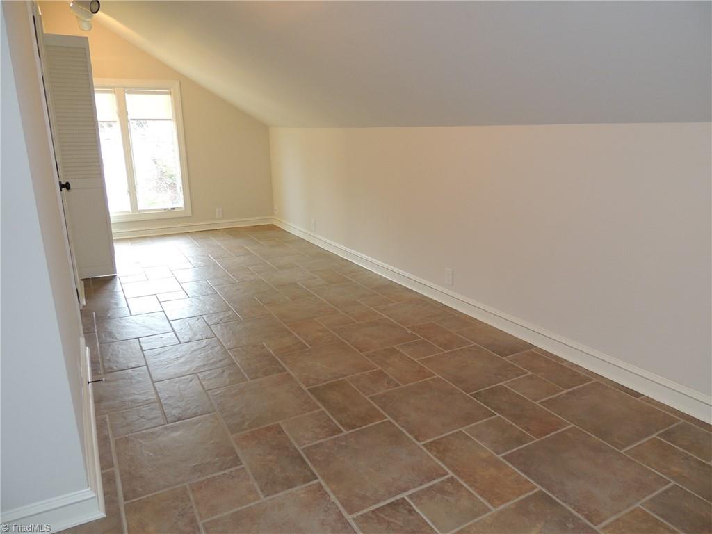 7522 Lasater Road Clemmons, NC 27012 - Photo 31 of 45 Large laundry area