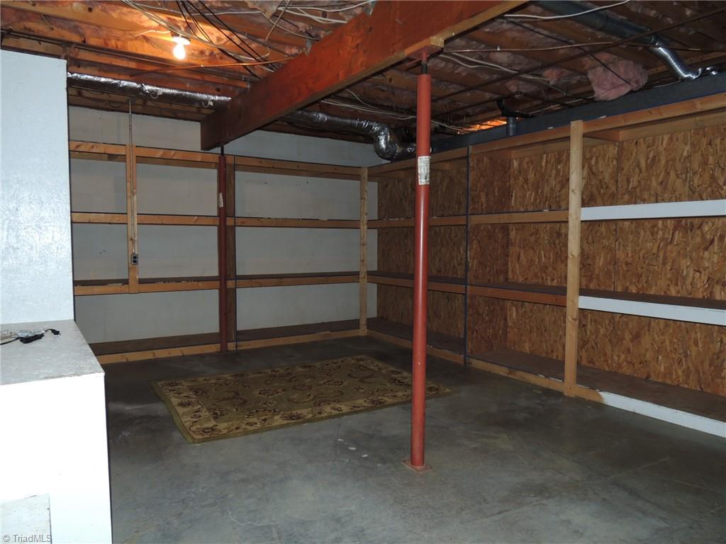 7522 Lasater Road Clemmons, NC 27012 - Photo 41 of 45 Storage Everywhere!!