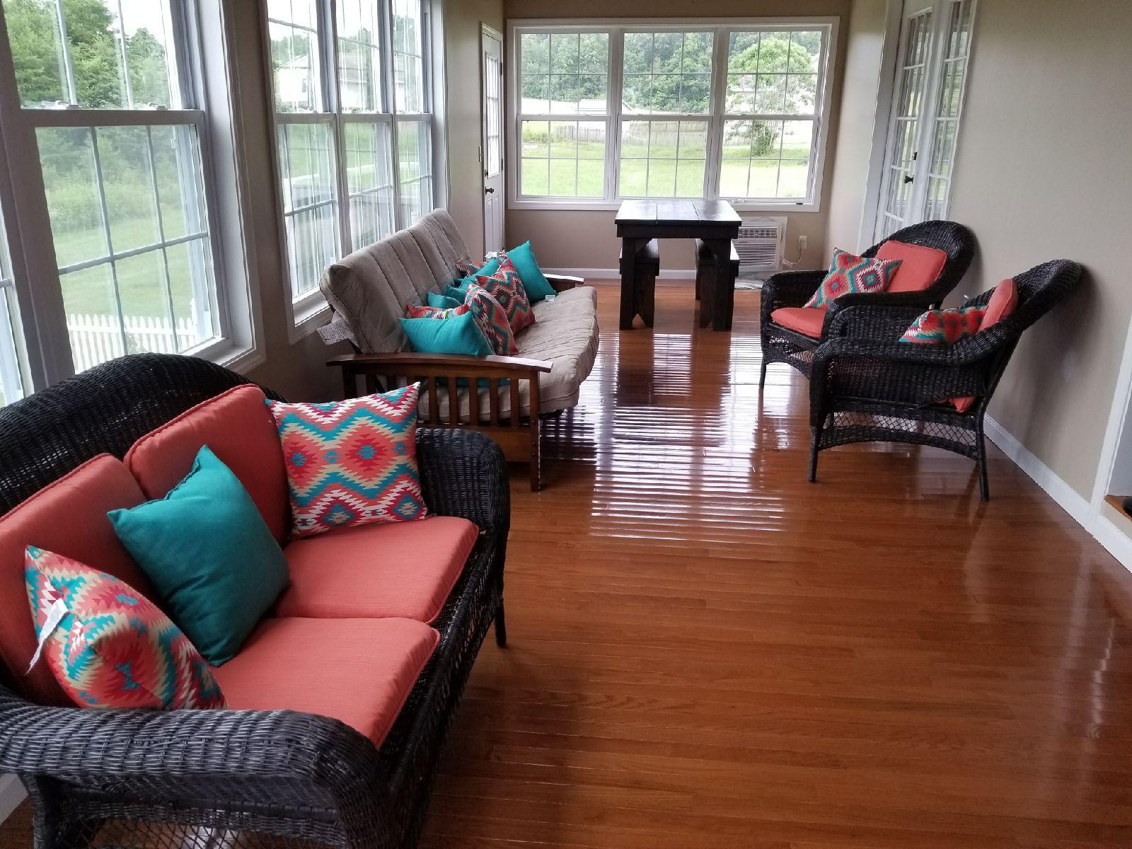194 Country Way Road Vonore, TN 37885 - Photo 19 of 40 Sunroom