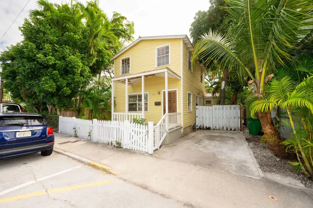 $1,200,000 | 844 Olivia Street, Key West, FL 33040