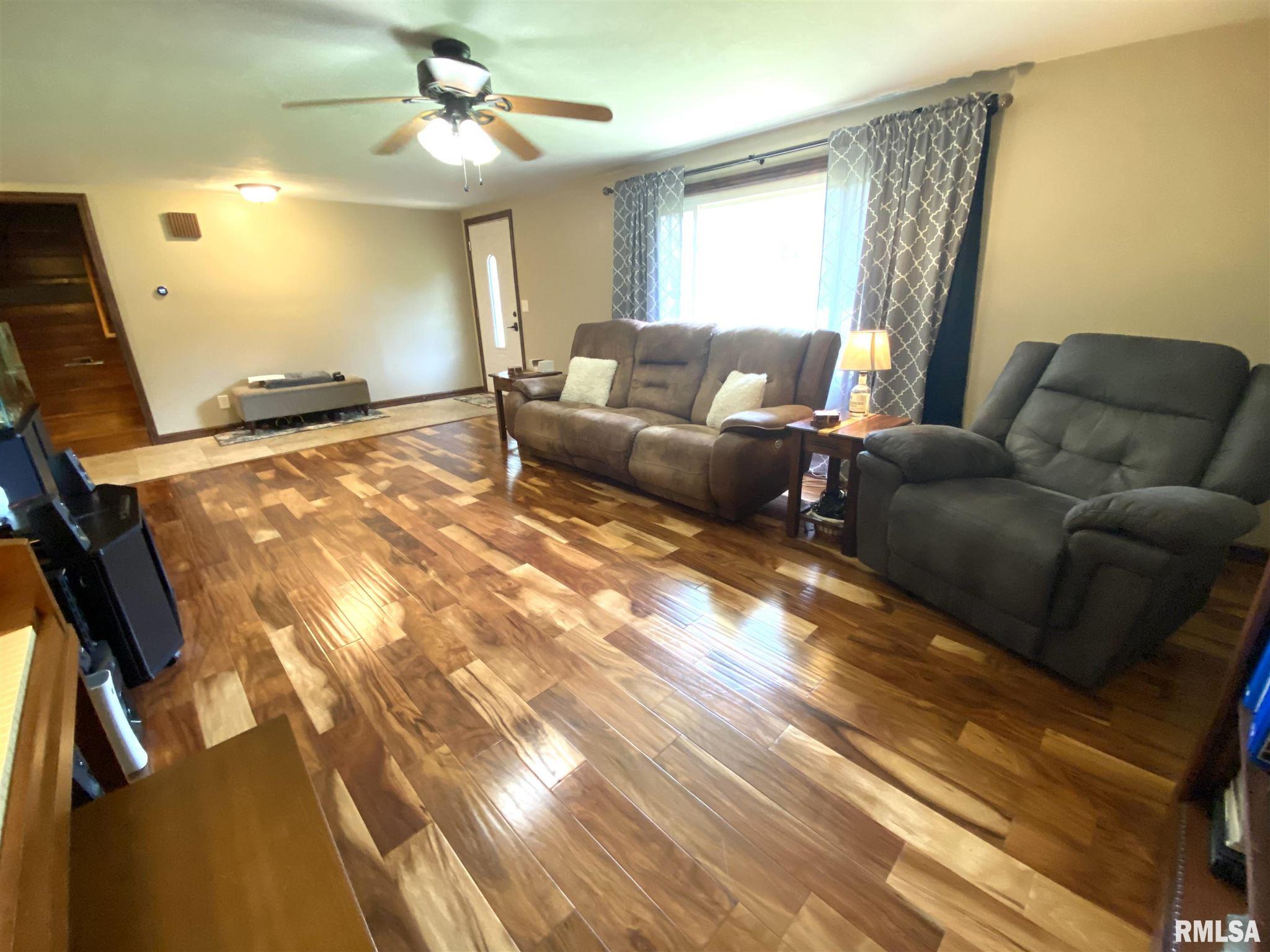 2601 East Keys Avenue Springfield, IL 62702 - Photo 4 of 40 Gallery Image 4