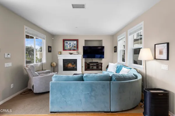 $5,100 | 1423 Caspian Way, Oxnard, CA 93035