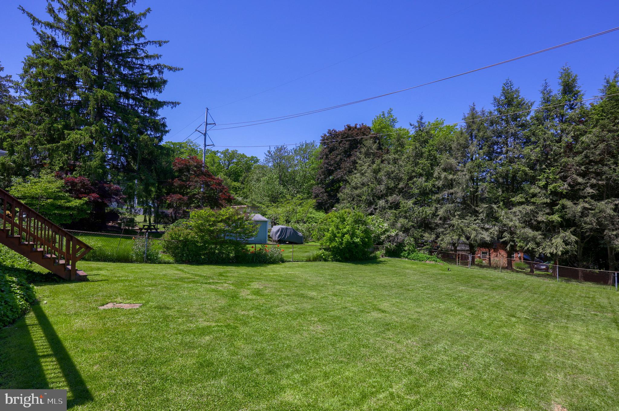 545 Hillcrest Road York, PA 17403 - Photo 3 of 30 Gallery Image 3