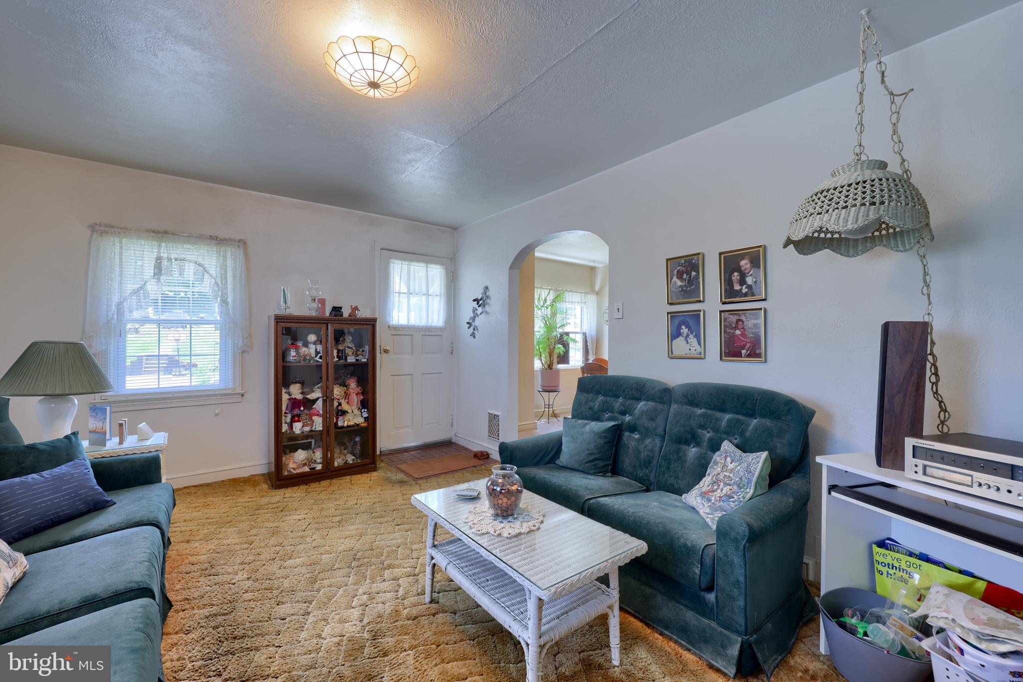 545 Hillcrest Road York, PA 17403 - Photo 7 of 30 Gallery Image 7