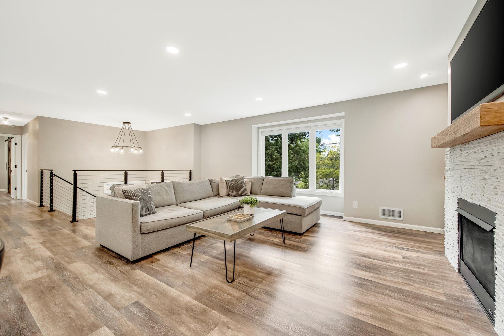 4127 Williston Road Minnetonka, MN 55345 - Photo 9 of 43