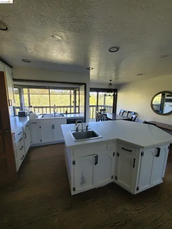 $1,500,000 | 90 Devin Drive, Moraga, CA 94556