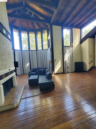 $1,500,000 | 90 Devin Drive, Moraga, CA 94556