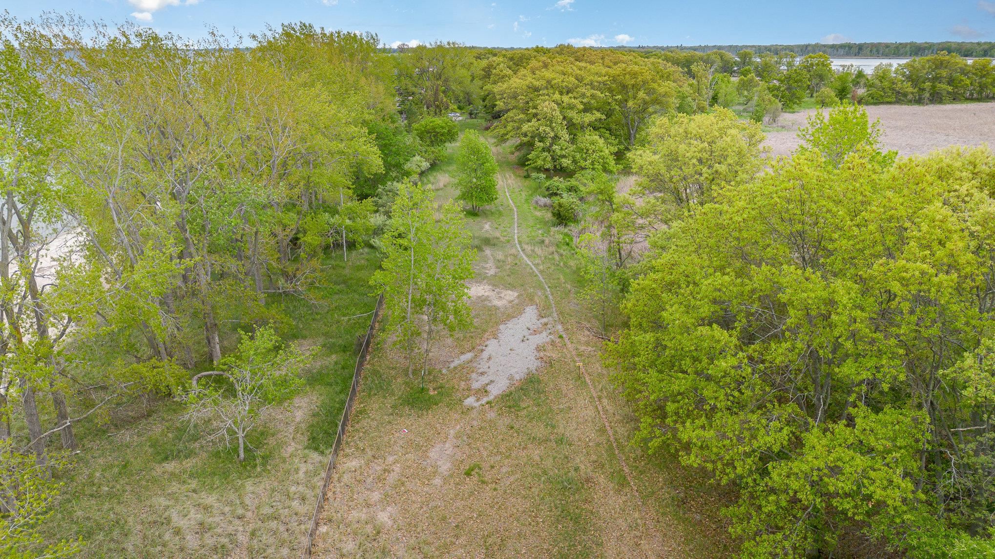 430 Ricoma Beach Road Bay City, MI 48706 - Photo 18 of 20