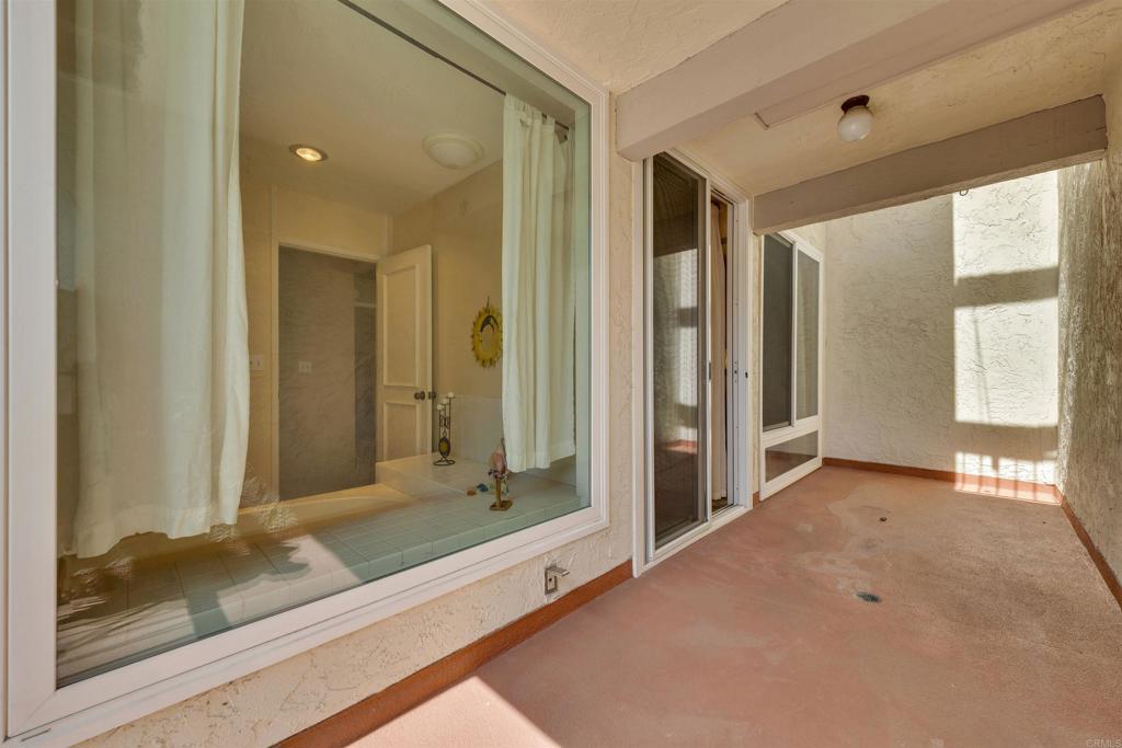 2402 Altisma Way, Unit D Carlsbad, CA 92009 - Photo 23 of 55