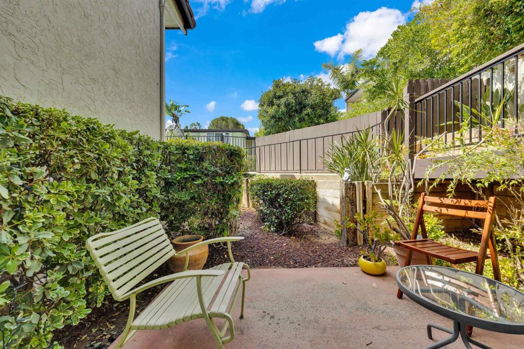2402 Altisma Way, Unit D Carlsbad, CA 92009 - Photo 35 of 55