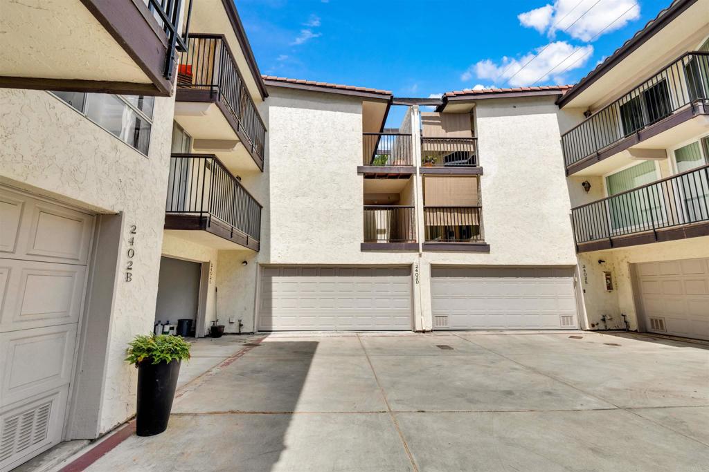 2402 Altisma Way, Unit D Carlsbad, CA 92009 - Photo 37 of 55