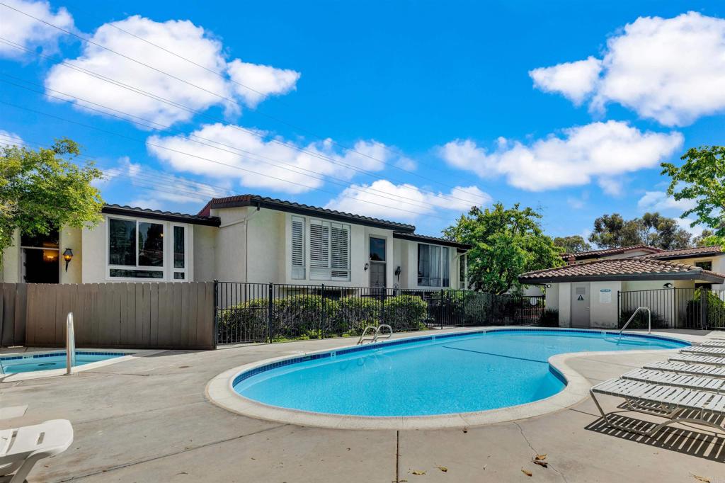 2402 Altisma Way, Unit D Carlsbad, CA 92009 - Photo 45 of 55