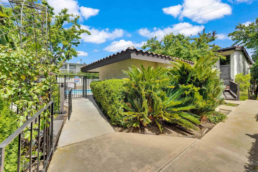 2402 Altisma Way, Unit D Carlsbad, CA 92009 - Photo 51 of 55