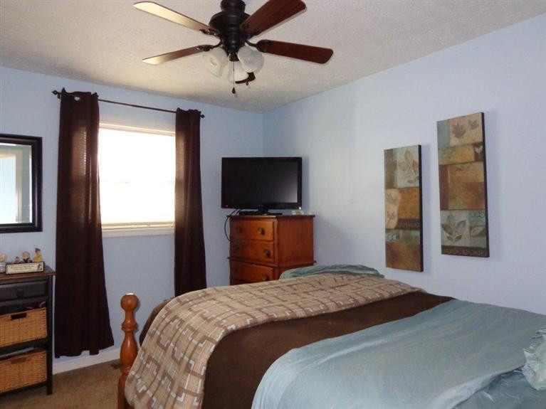 1106 Edwards Road Elsmere, KY 41018 - Photo 15 of 16