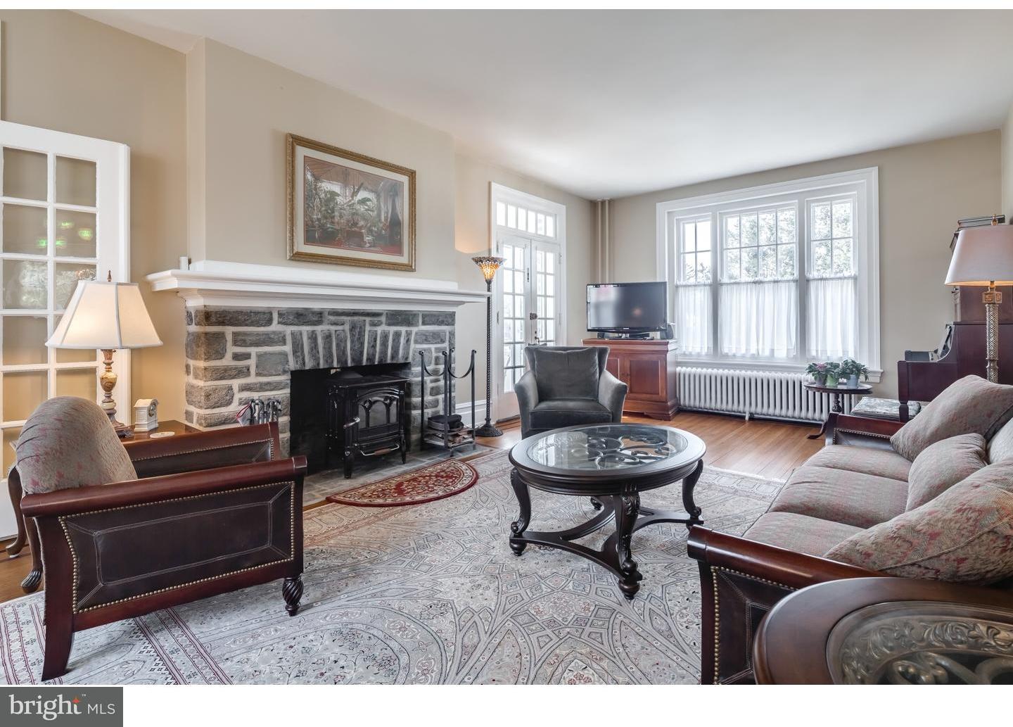228 Warwick Road Haddonfield, NJ 08033 - Photo 3 of 25