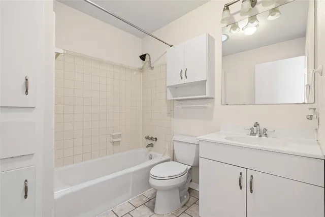 $1,500 | 2800 Westhill Drive, Unit 102, Austin, TX 78704