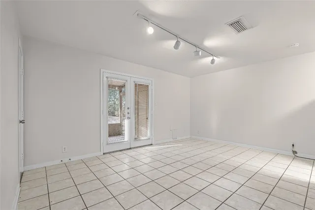 $1,500 | 2800 Westhill Drive, Unit 102, Austin, TX 78704