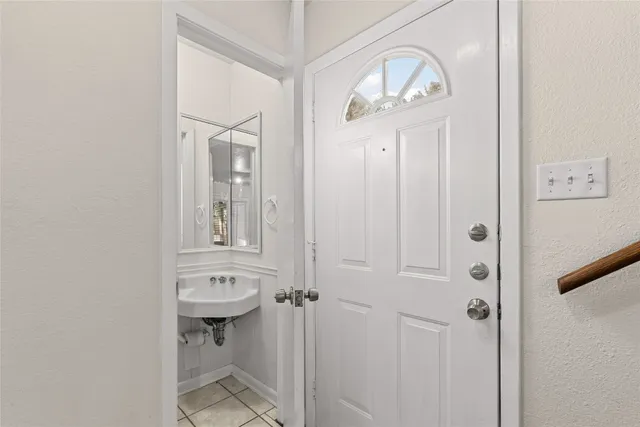 $1,500 | 2800 Westhill Drive, Unit 102, Austin, TX 78704