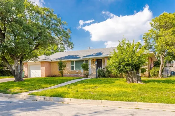 $2,000 | 4808 Terrace Trail, Fort Worth, TX 76114