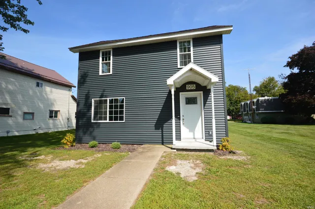 $247,900 | 905 Van Buren Street, Walkerton, IN 46574
