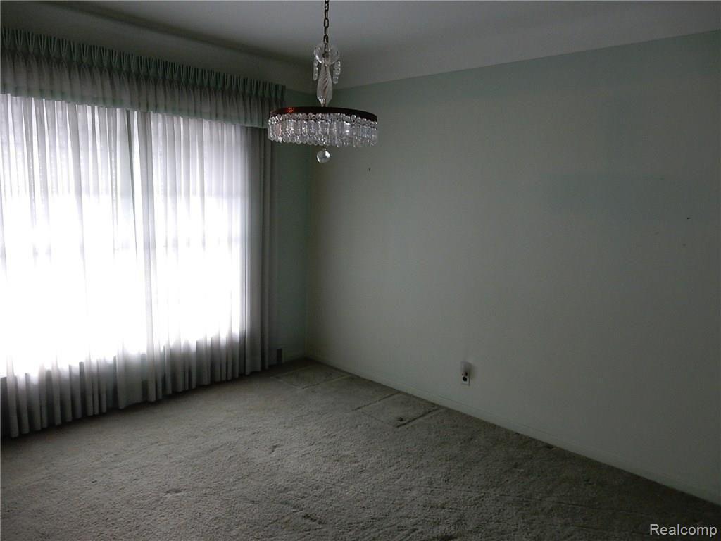 1368 Fairholme Road Grosse Pointe, MI 48236 - Photo 3 of 17 dining room.JPG