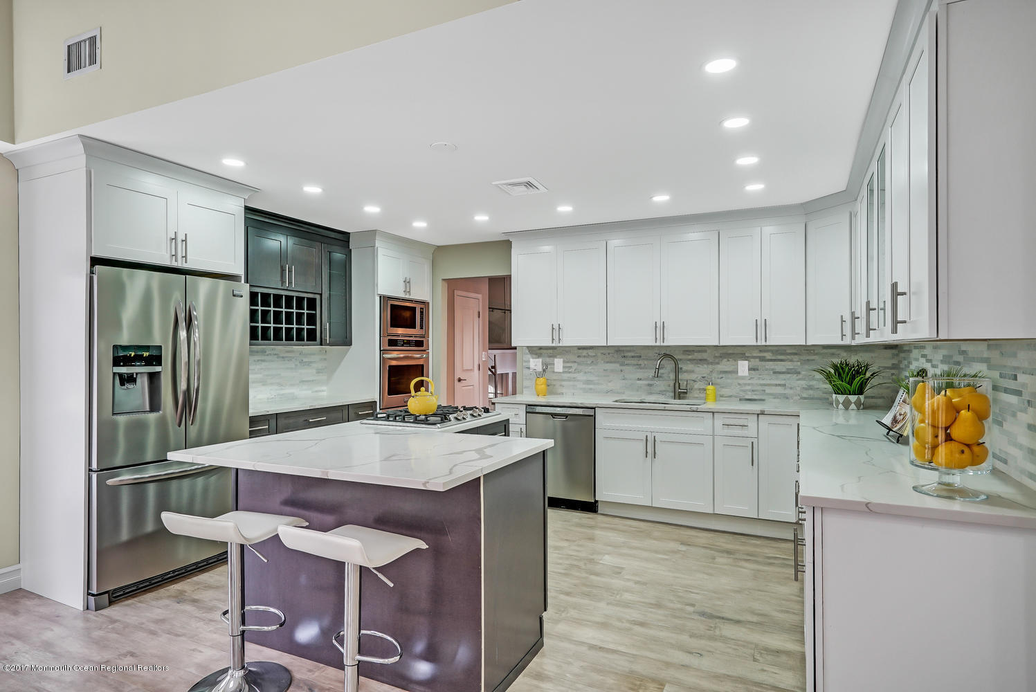 35 Michael Drive Middletown, NJ 07748 - Photo 12 of 49 BAR STOOL AREA