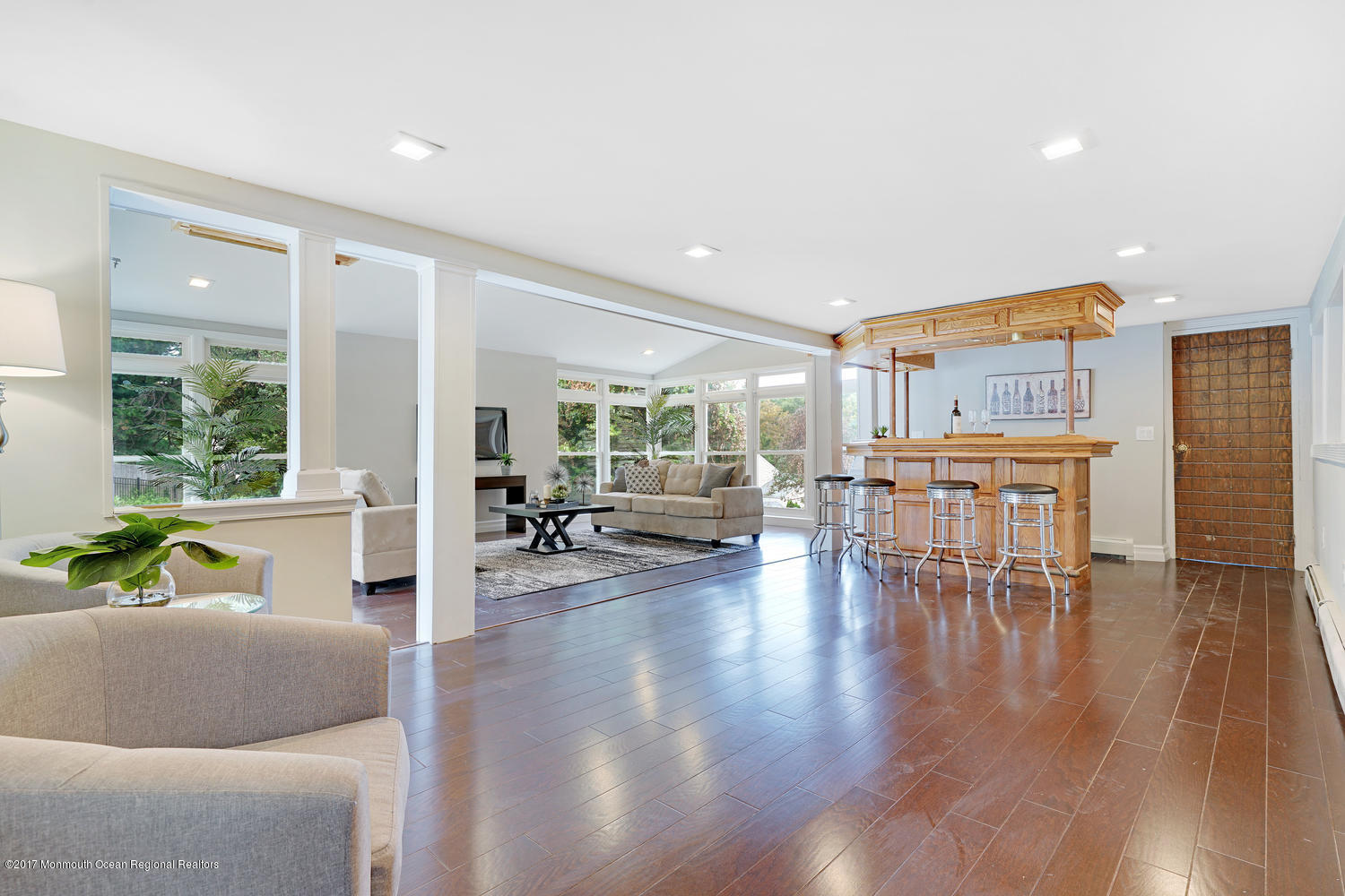 35 Michael Drive Middletown, NJ 07748 - Photo 25 of 49 FULL BAR