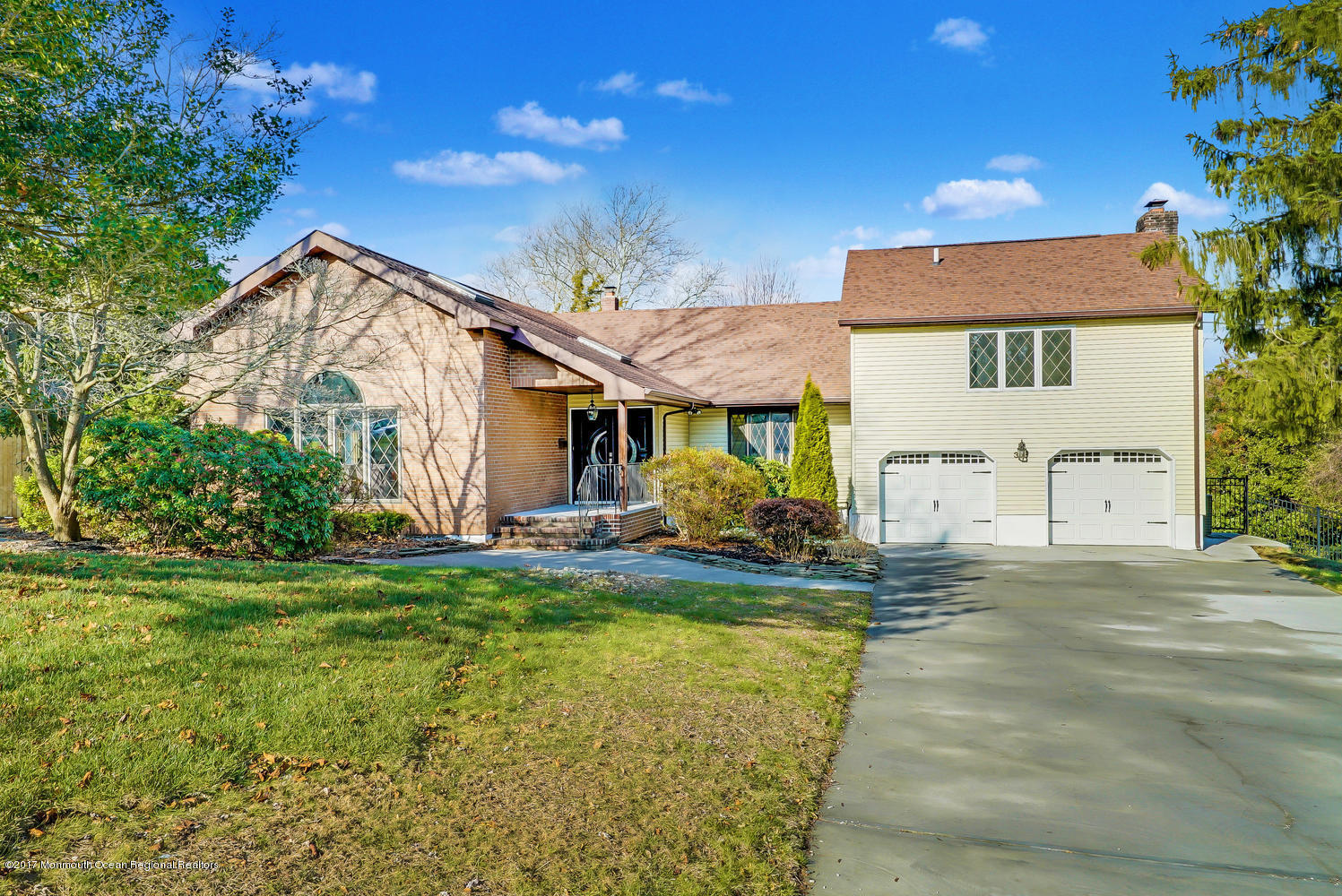 35 Michael Drive Middletown, NJ 07748 - Photo 6 of 49 BEAUTIFUL EXTERIOR