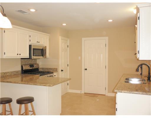 631 Labarre Street Mandeville, LA 70448 - Photo 6 of 18 Gallery Image 6