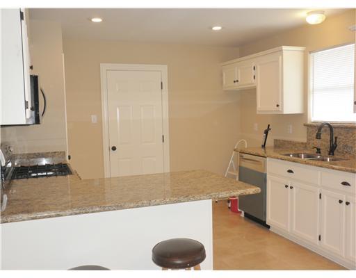 631 Labarre Street Mandeville, LA 70448 - Photo 7 of 18 Gallery Image 7