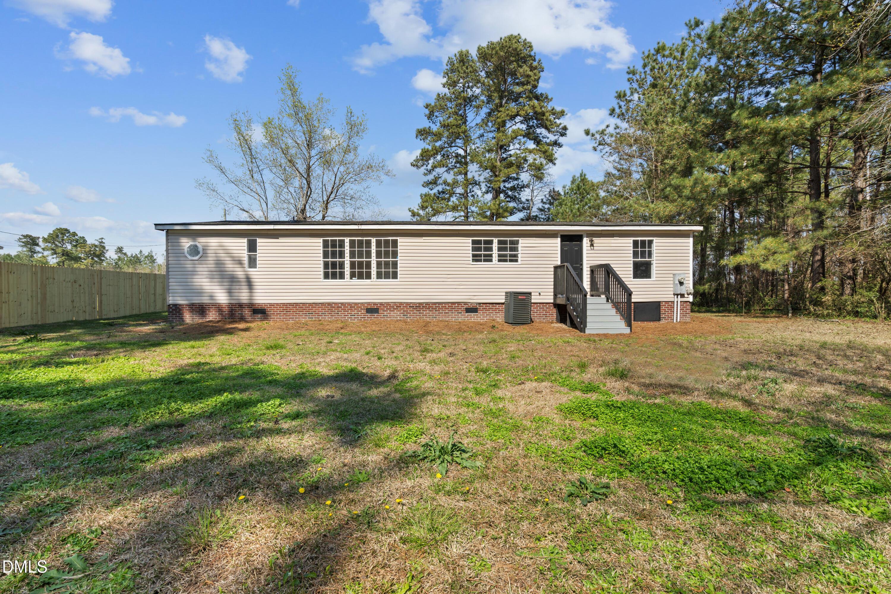 193 John L Road Maxton, NC 28364 - Photo 27 of 31 DSC01631